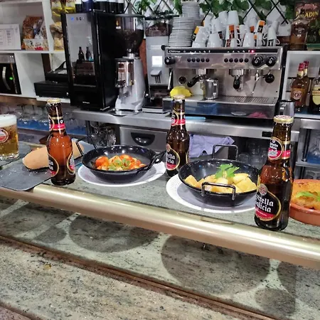 Gæstehus Restaurante El Abad 2*